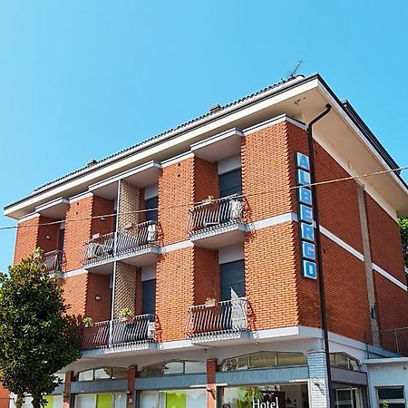 Отель 4 Venti Curtatone Экстерьер фото
